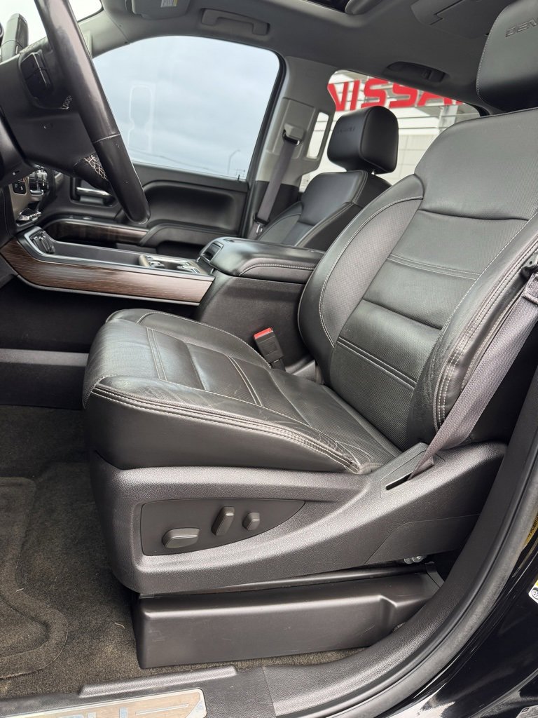 Used 2015 GMC Sierra 2500 Denali w/ Duramax Plus Package image 12