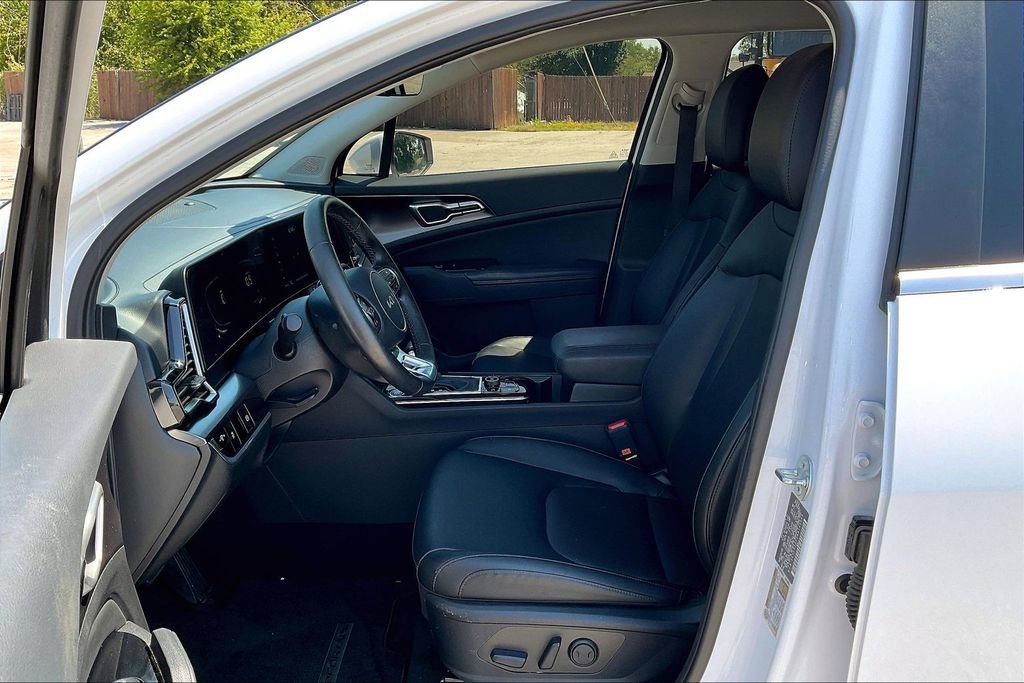 Used 2024 Kia Sportage EX FWD image 22