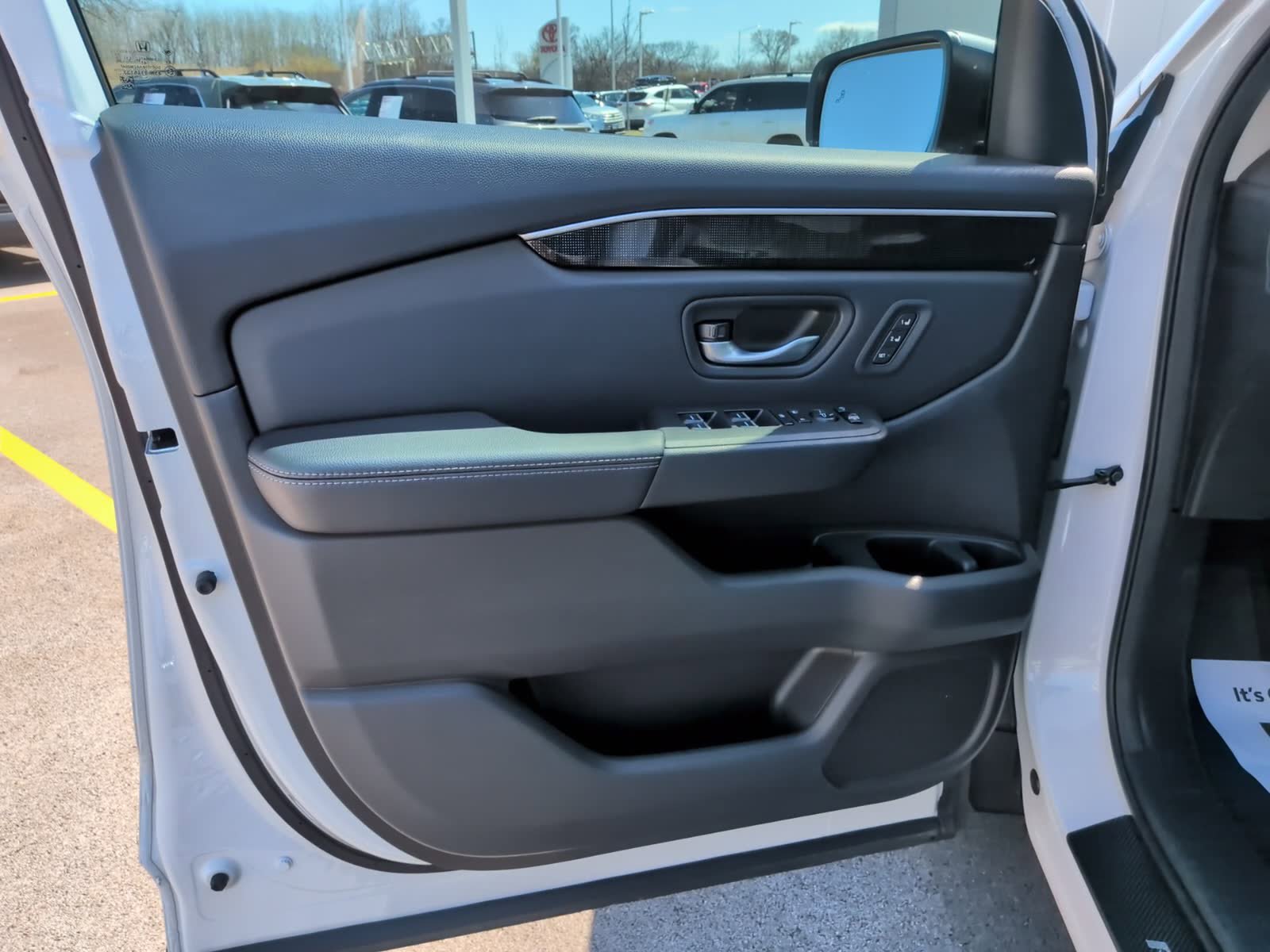 Used 2024 Honda Pilot Elite image 16