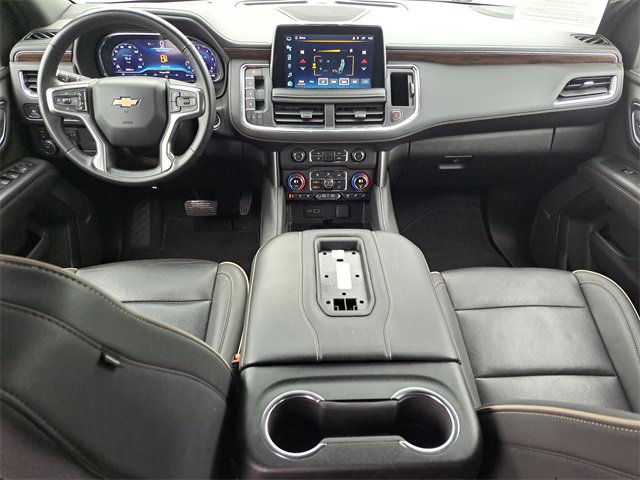 Used 2024 Chevrolet Suburban Premier image 10