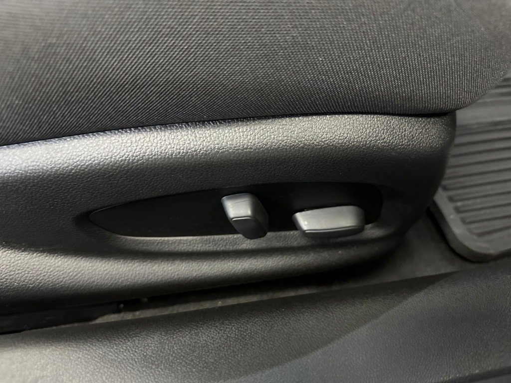 Certified 2024 Chevrolet Camaro LT w/ Design Package 3 image 30