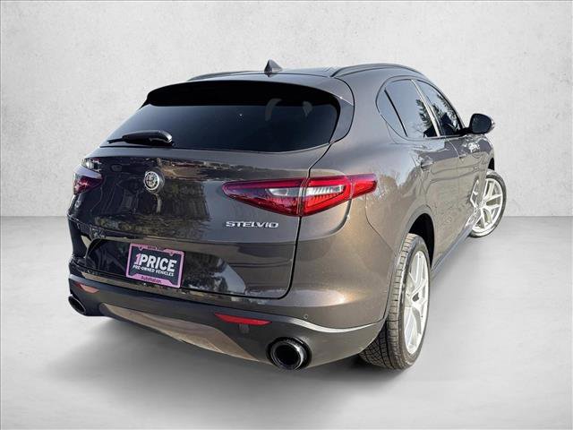 Used 2018 Alfa Romeo Stelvio Ti Sport AWD/4WD image 5