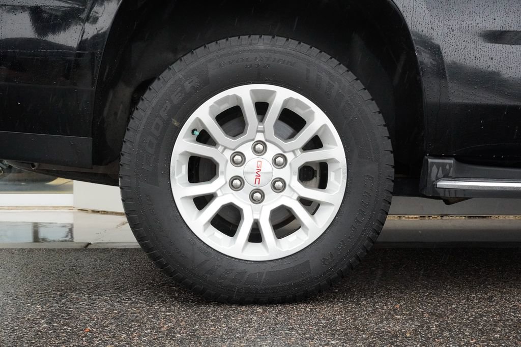 Used 2015 GMC Yukon SLT w/ Open Road Package AWD/4WD image 35