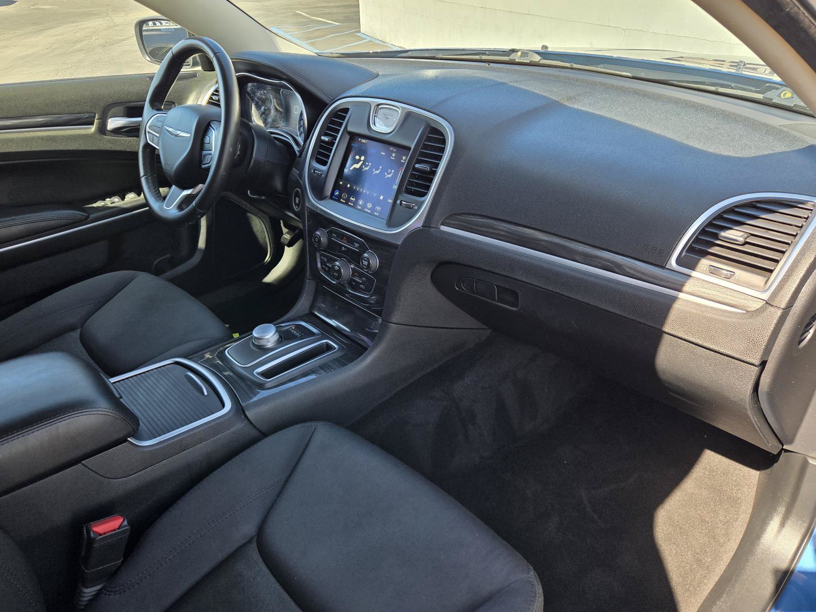 Used 2021 Chrysler 300 Touring w/ Sport Appearance Package RWD image 30