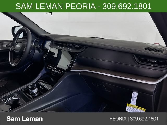 New 2026 Jeep Grand Cherokee L Limited w/ Limited Altitude Package AWD/4WD image 30
