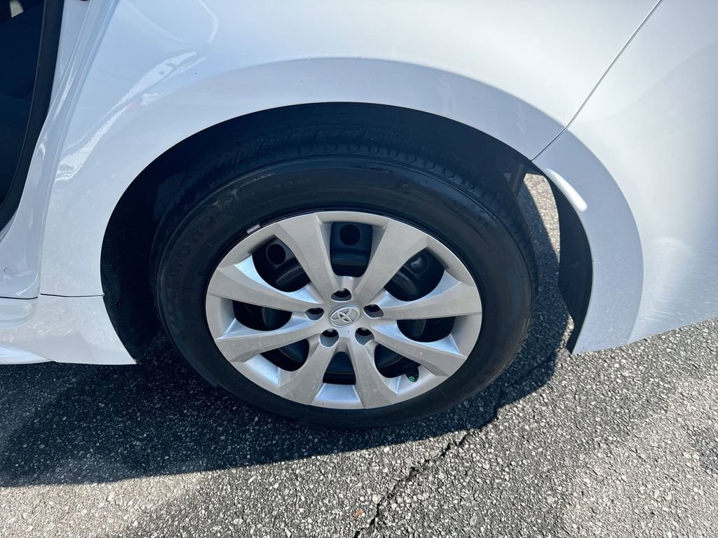 Used 2024 Toyota Corolla LE image 32