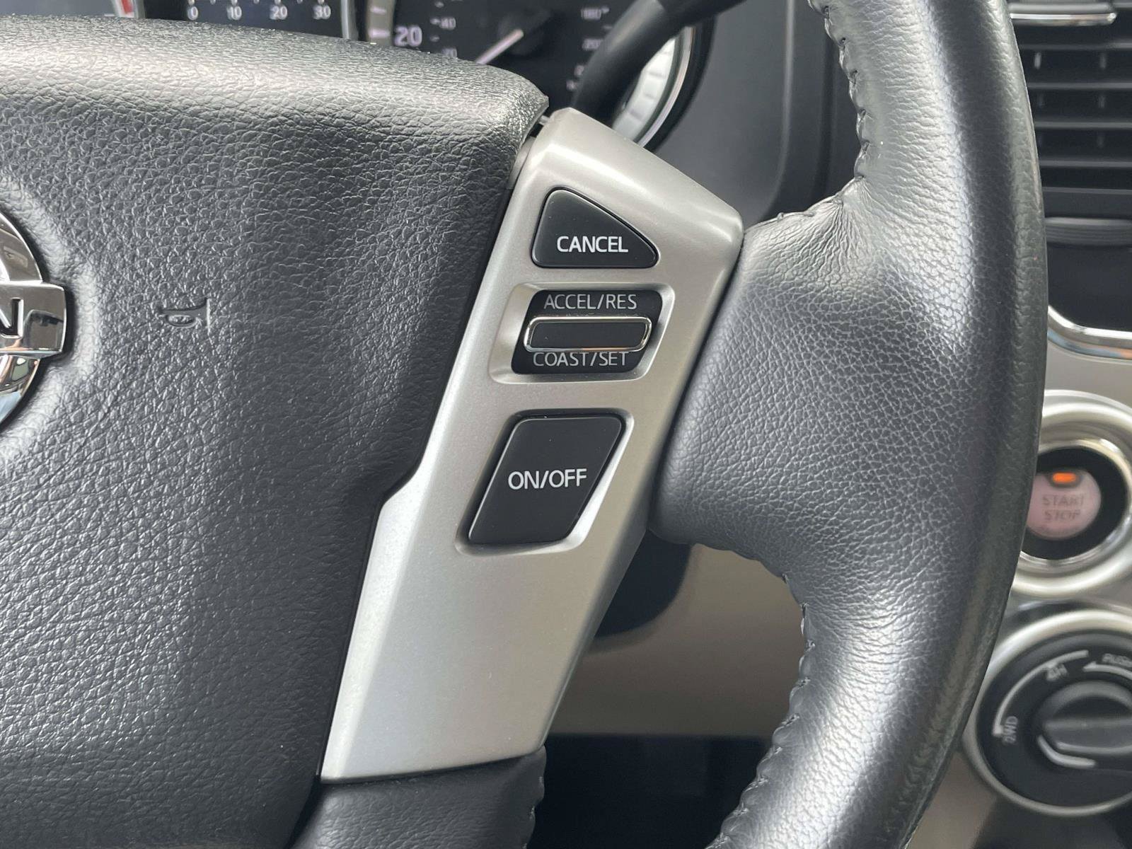 Used 2016 Nissan Titan SV AWD/4WD image 19