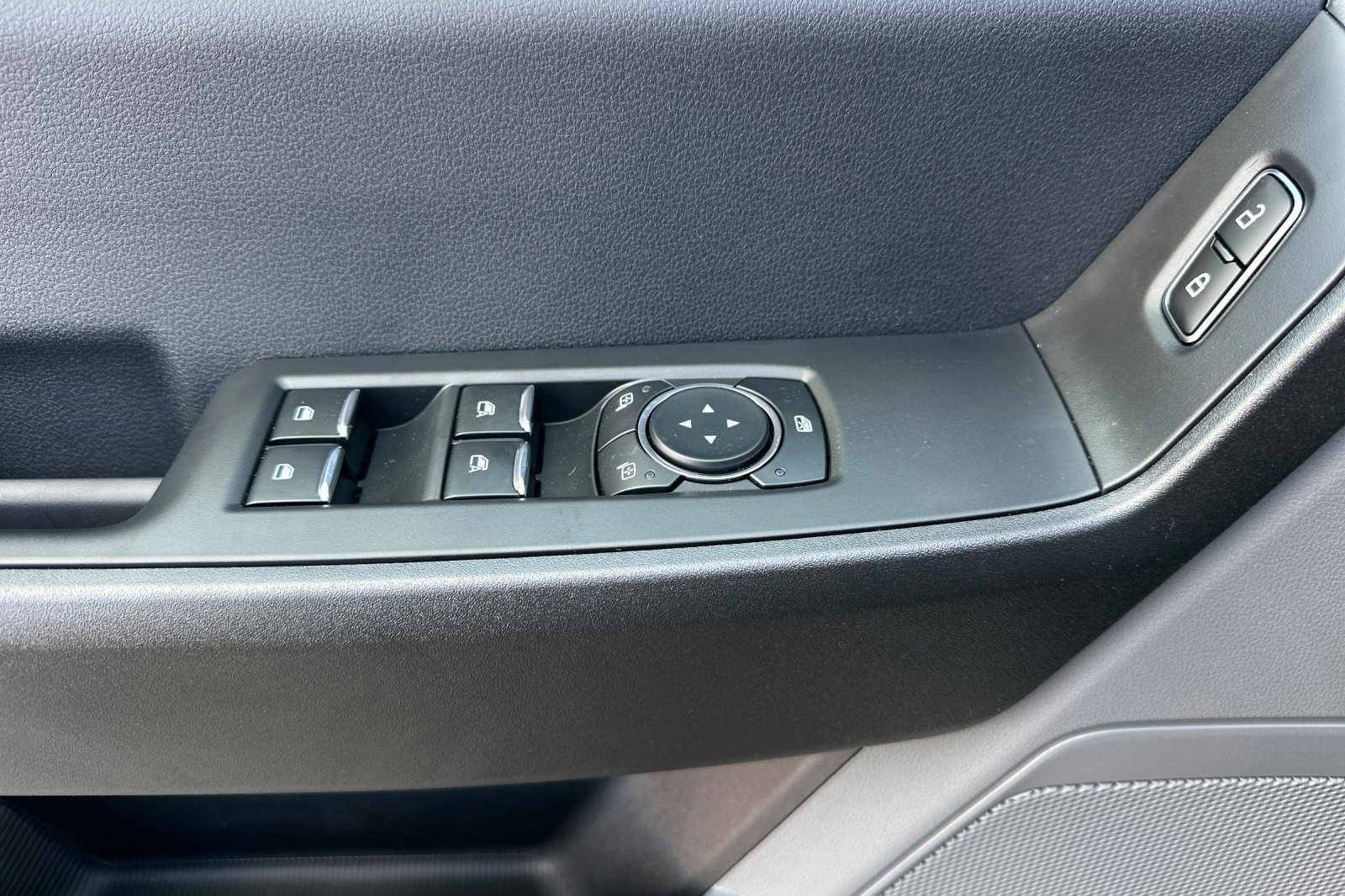 New 2026 Ford F250 XL w/ XL Chrome Package image 10