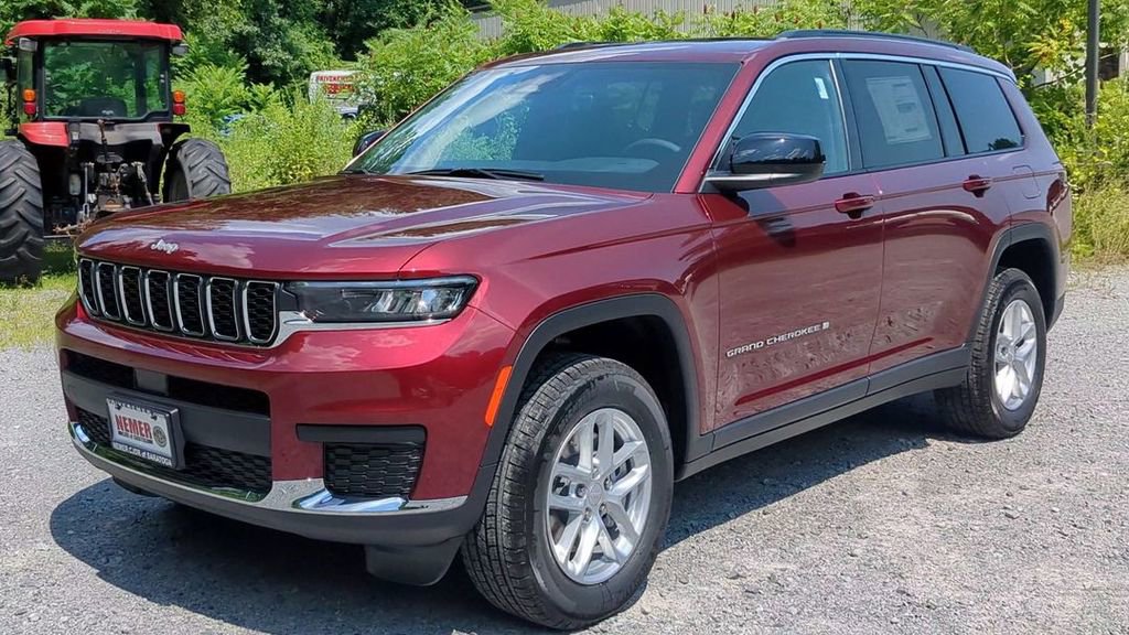 New 2025 Jeep Grand Cherokee L Laredo w/ Luxury Tech Group I image 5