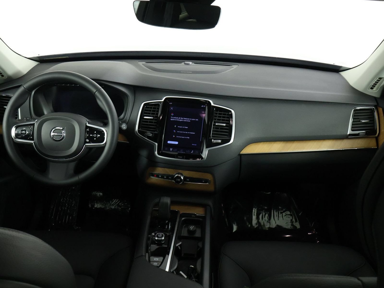 Certified 2023 Volvo XC90 B6 Plus AWD/4WD image 7