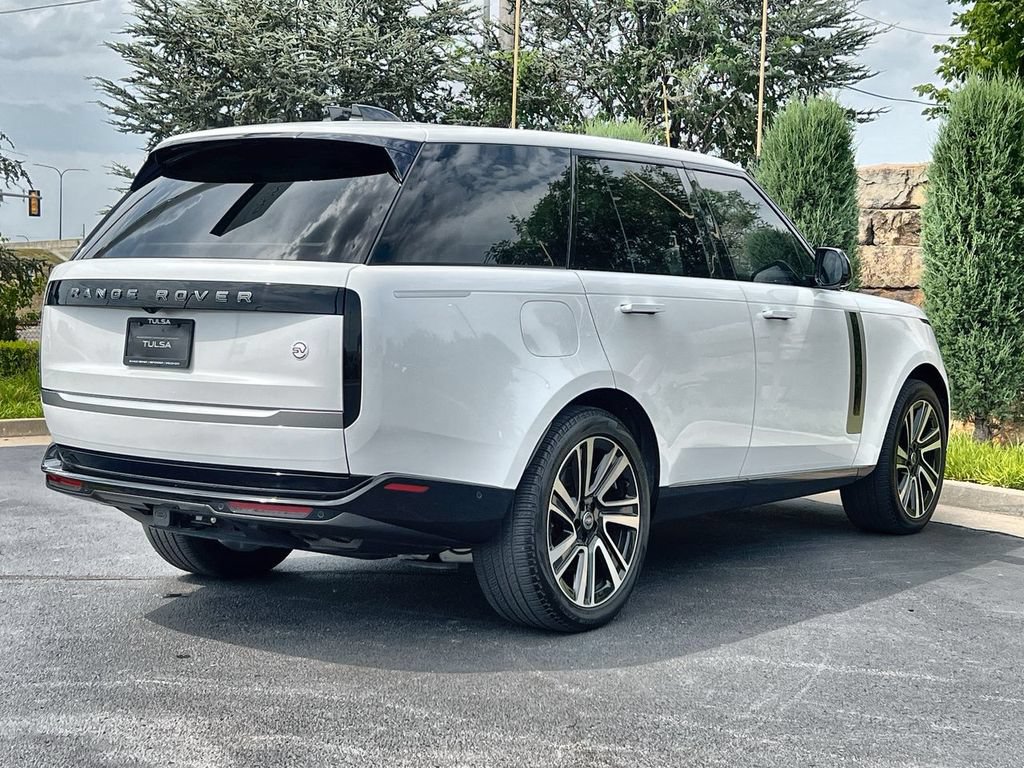 Certified 2023 Land Rover Range Rover SV AWD/4WD image 5