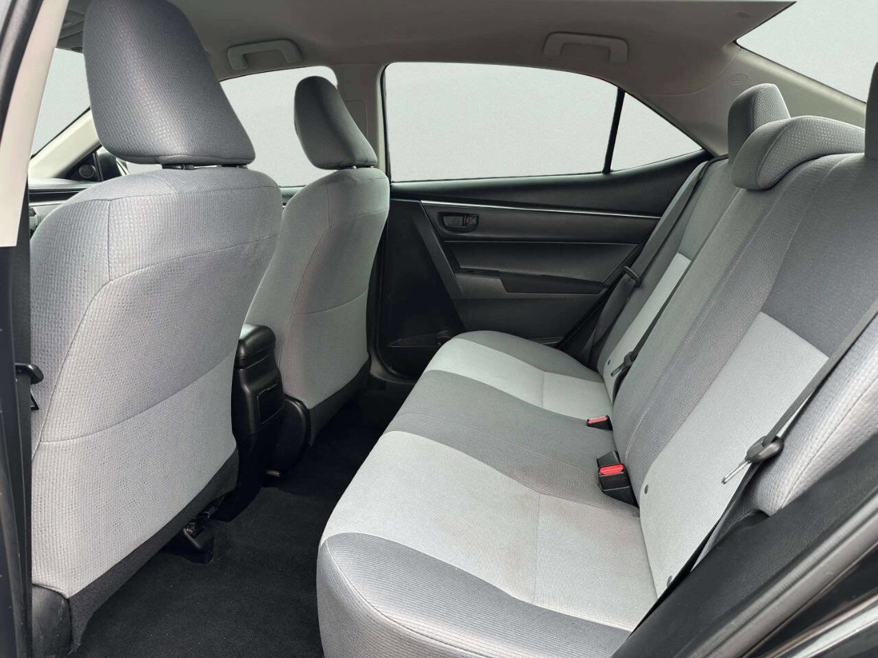 Used 2016 Toyota Corolla L image 13