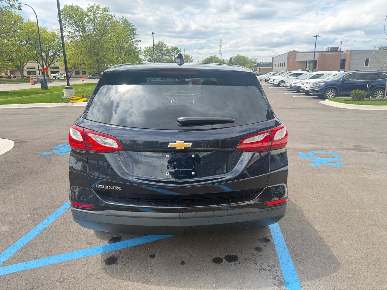 Used 2021 Chevrolet Equinox LS w/ LS Convenience Package FWD image 6