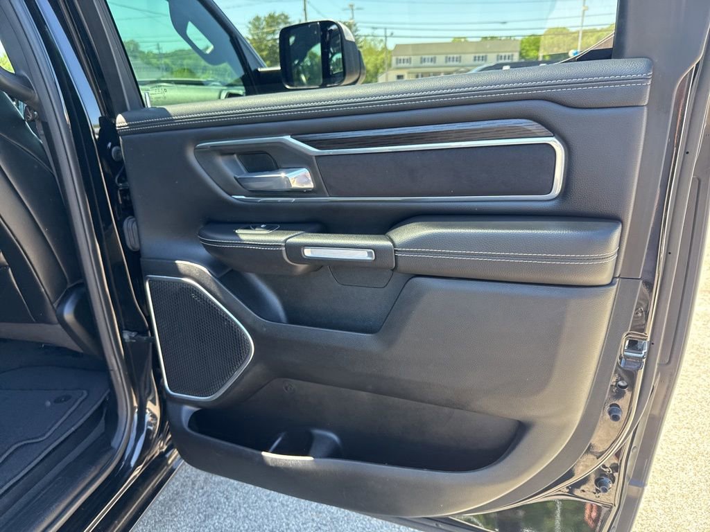 Used 2023 RAM 1500 Laramie AWD/4WD image 28