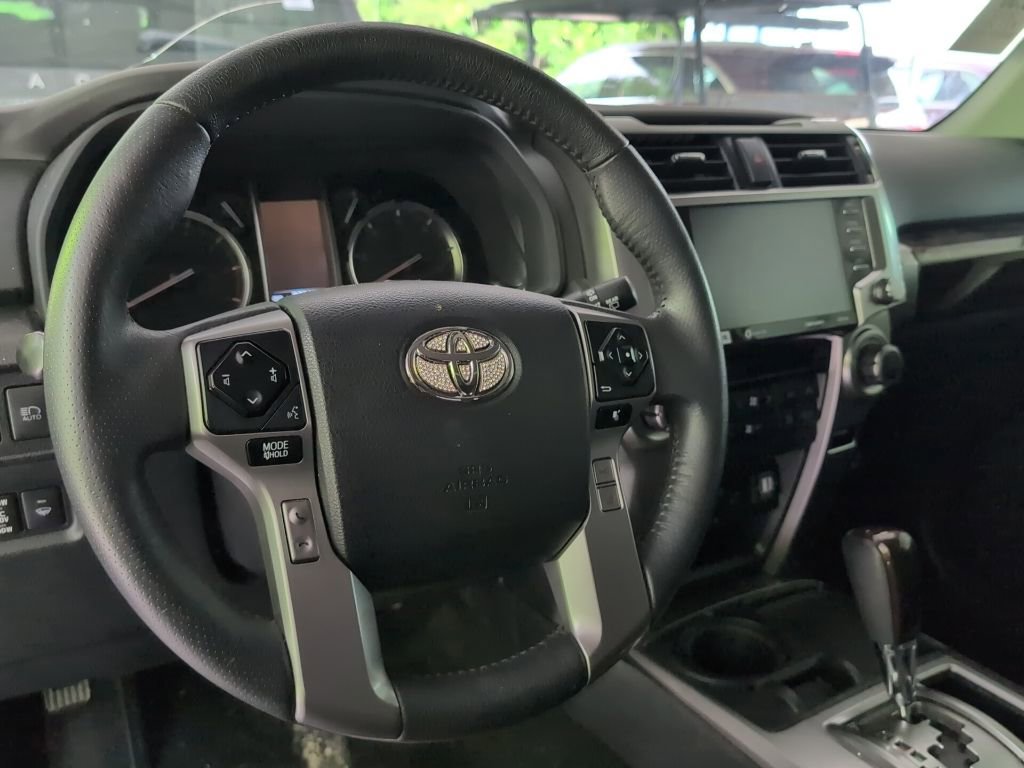 Used 2022 Toyota 4Runner Limited RWD image 20