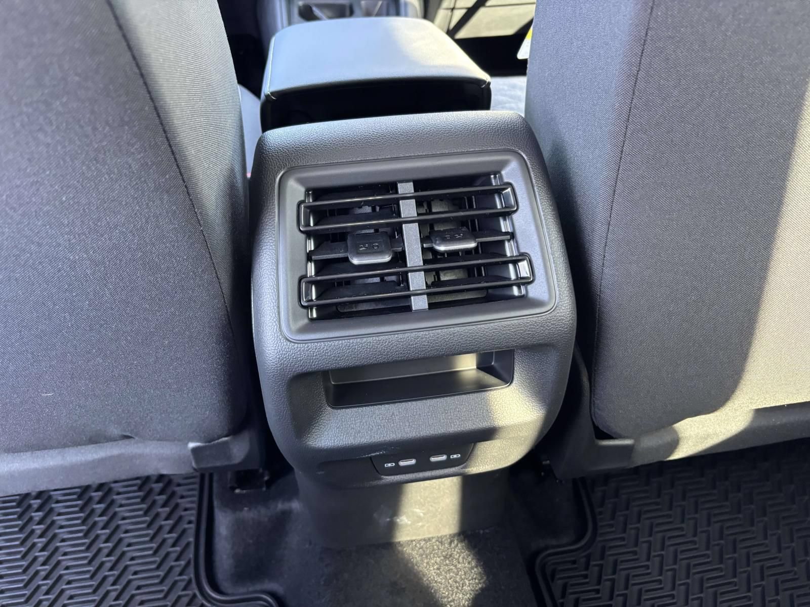 New 2026 Volkswagen Tiguan S AWD/4WD image 31