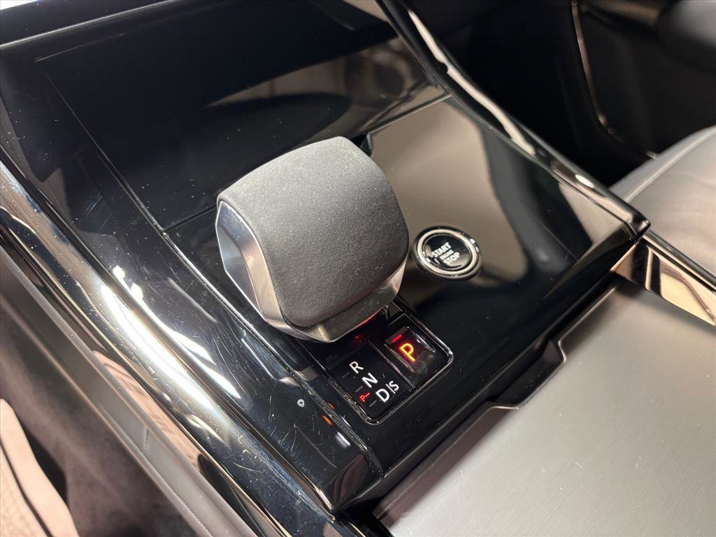 Used 2024 Land Rover Range Rover Sport SE image 15