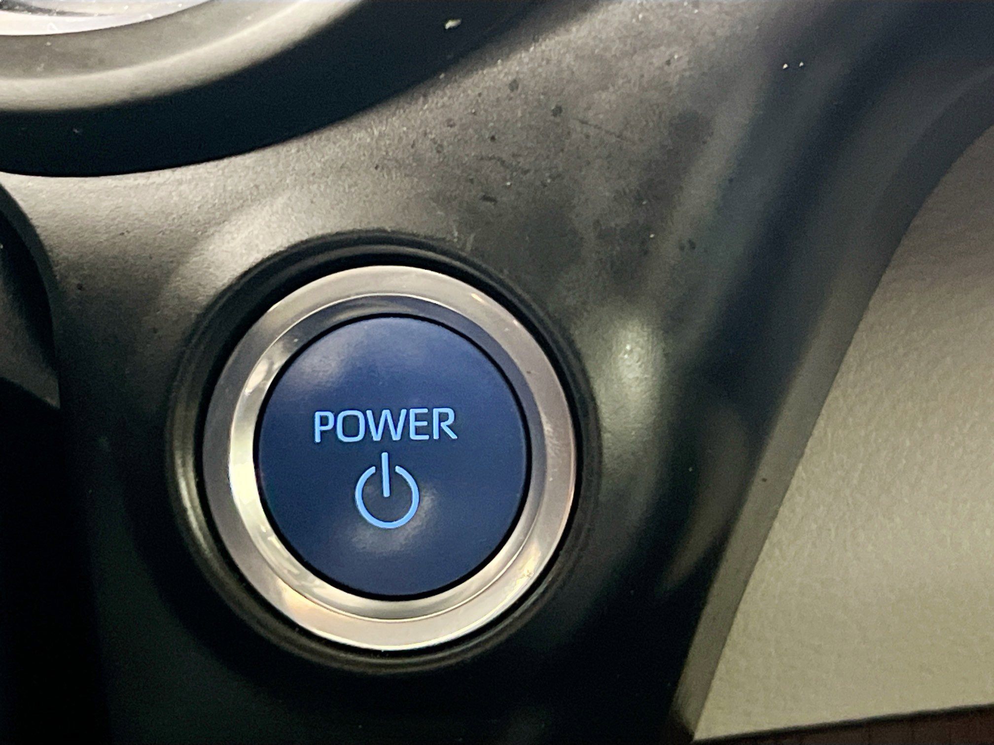 Used 2024 Toyota Sienna XLE FWD image 24