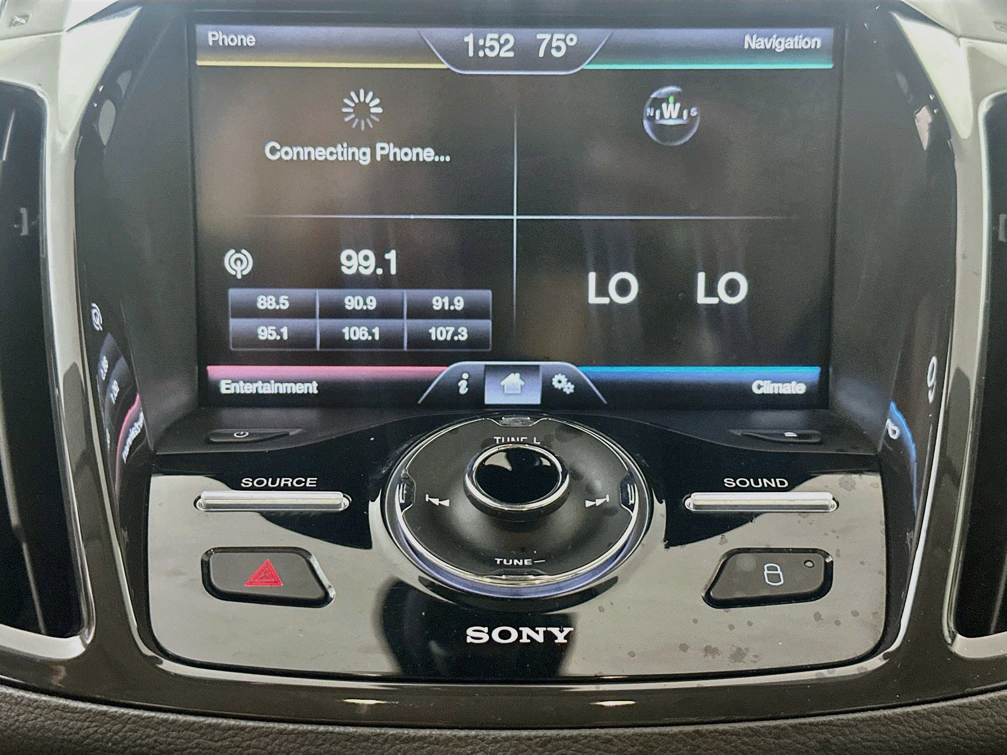 Used 2015 Ford Escape Titanium FWD image 19