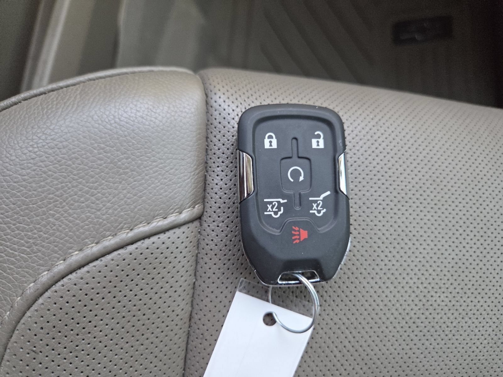 Used 2018 Chevrolet Suburban Premier AWD/4WD image 39