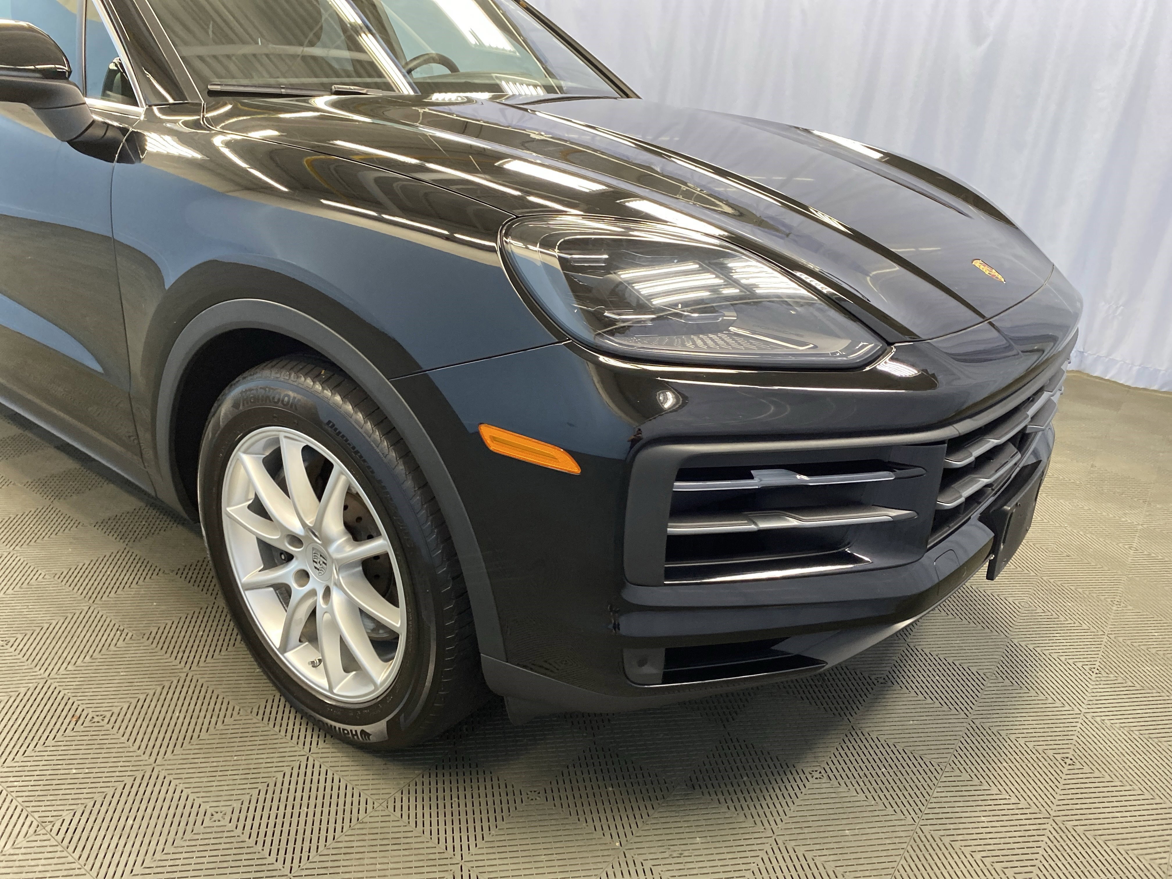 Used 2024 Porsche Cayenne image 51