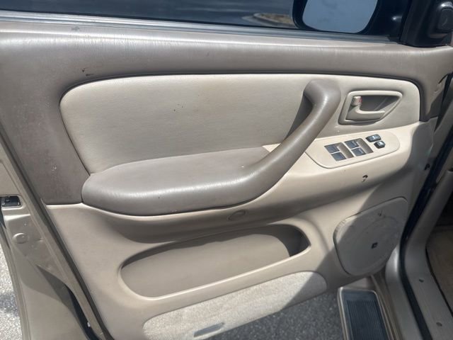 Used 2005 Toyota Sequoia SR5 image 22