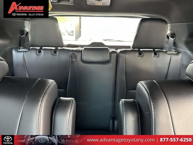 Used 2023 Toyota Highlander XSE AWD/4WD image 15