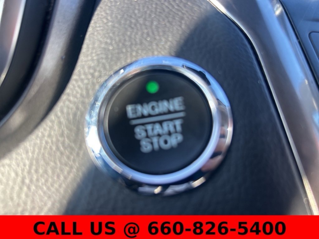 Used 2017 Ford Fusion SE image 5