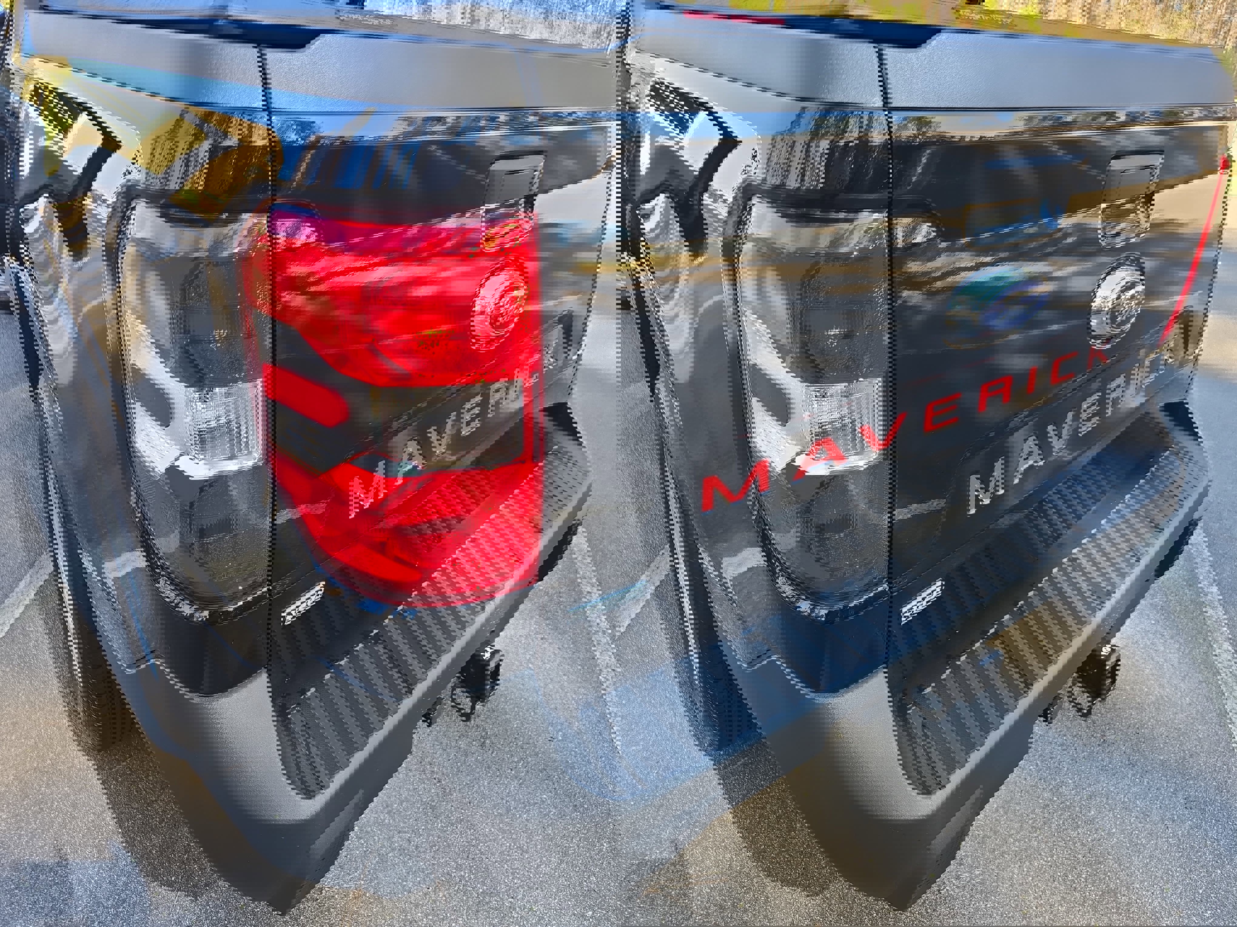 Used 2023 Ford Maverick XL image 36