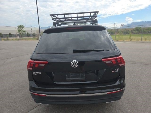Used 2018 Volkswagen Tiguan SEL AWD/4WD image 4