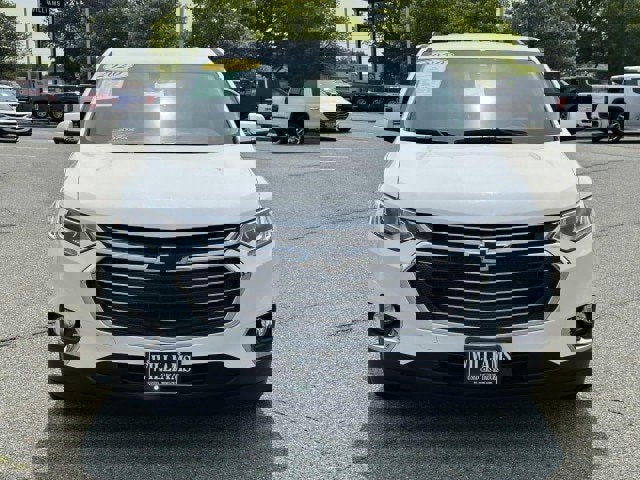 Used 2020 Chevrolet Traverse LT w/ Driver Confidence II Package image 2