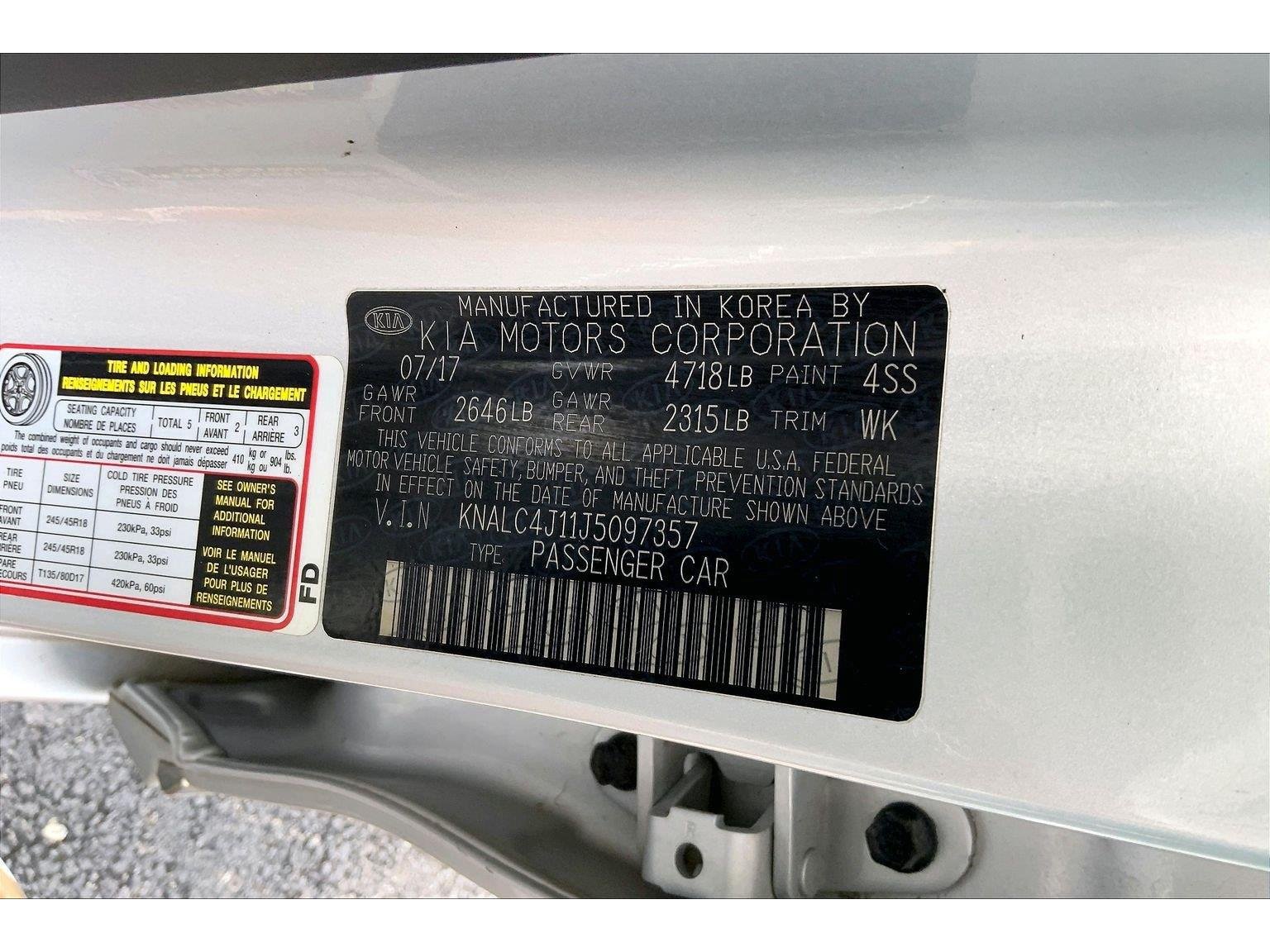Used 2018 Kia Cadenza Premium w/ Luxury Package FWD image 29
