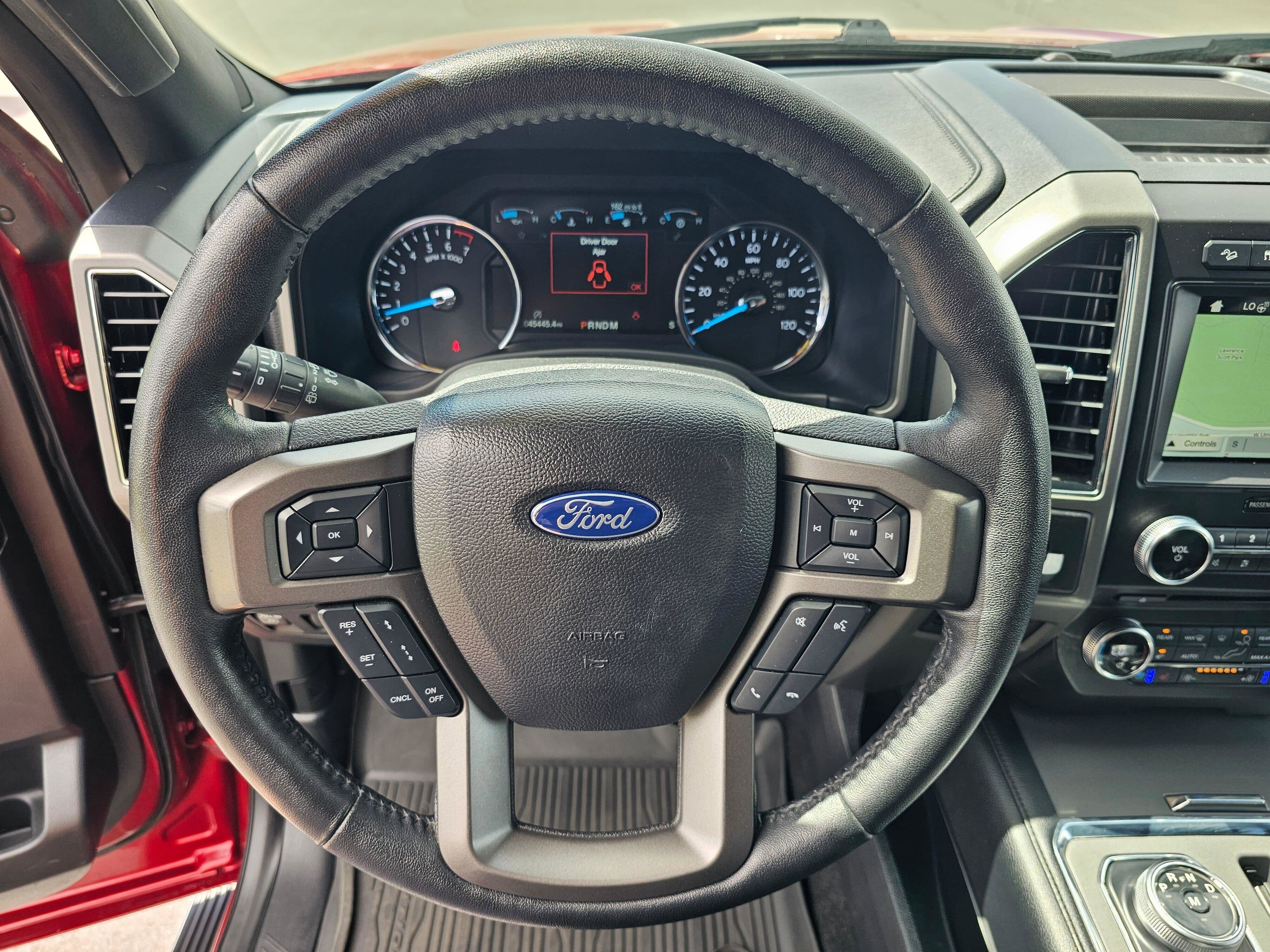 Used 2019 Ford Expedition XLT w/ Equipment Group 202A AWD/4WD image 22