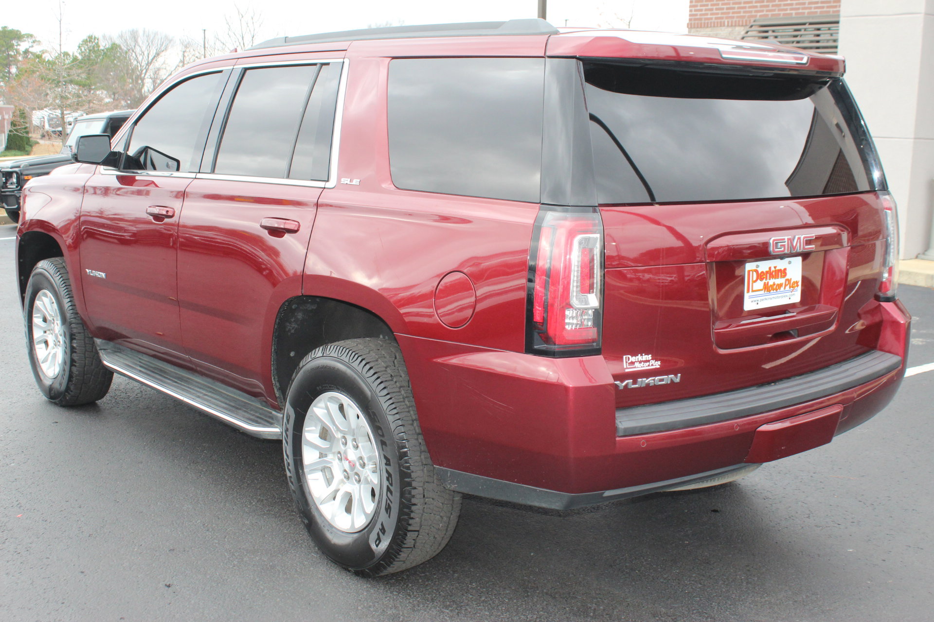 Used 2020 GMC Yukon SLE image 8