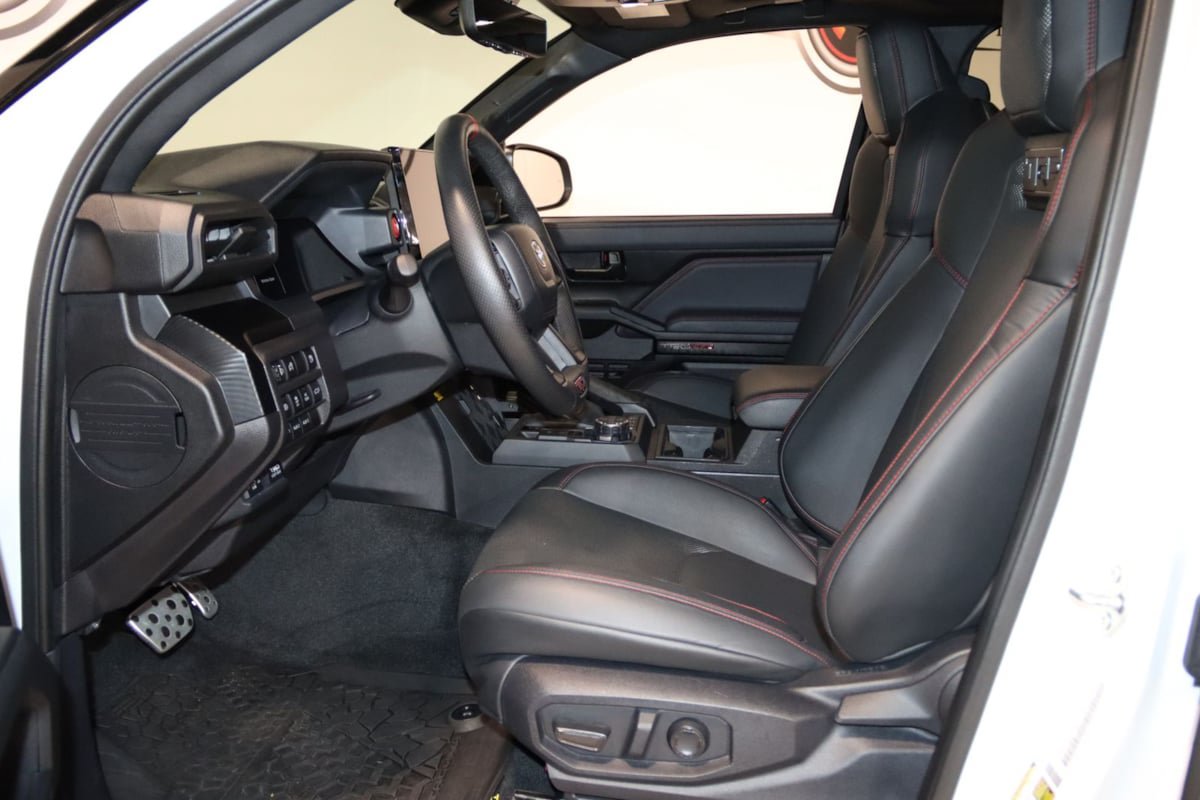 Used 2024 Toyota Tacoma TRD Pro AWD/4WD image 39