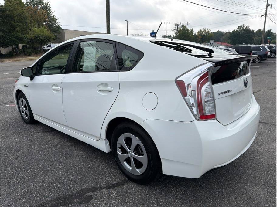 Used 2015 Toyota Prius Two FWD image 4