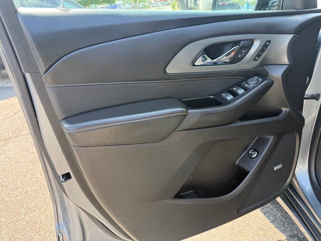 Used 2019 Chevrolet Traverse Premier AWD/4WD image 10