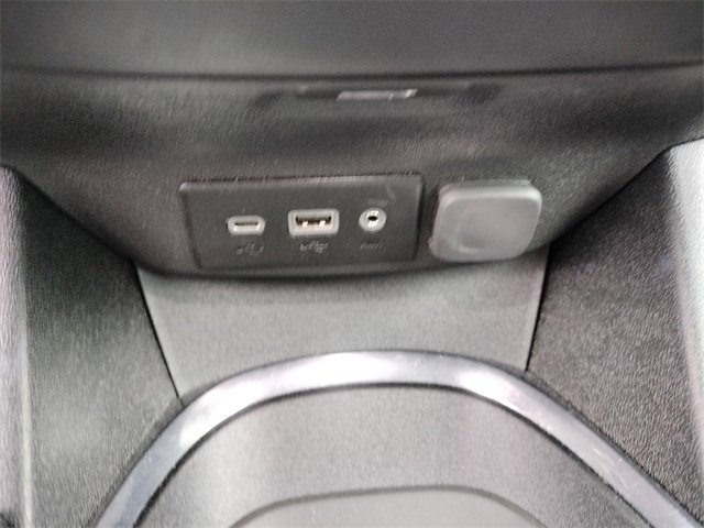 Used 2024 Chevrolet Malibu LT image 28