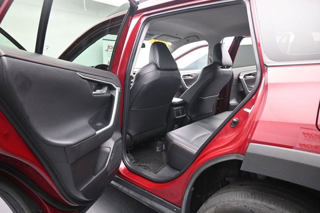 Used 2023 Toyota RAV4 Adventure AWD/4WD image 17