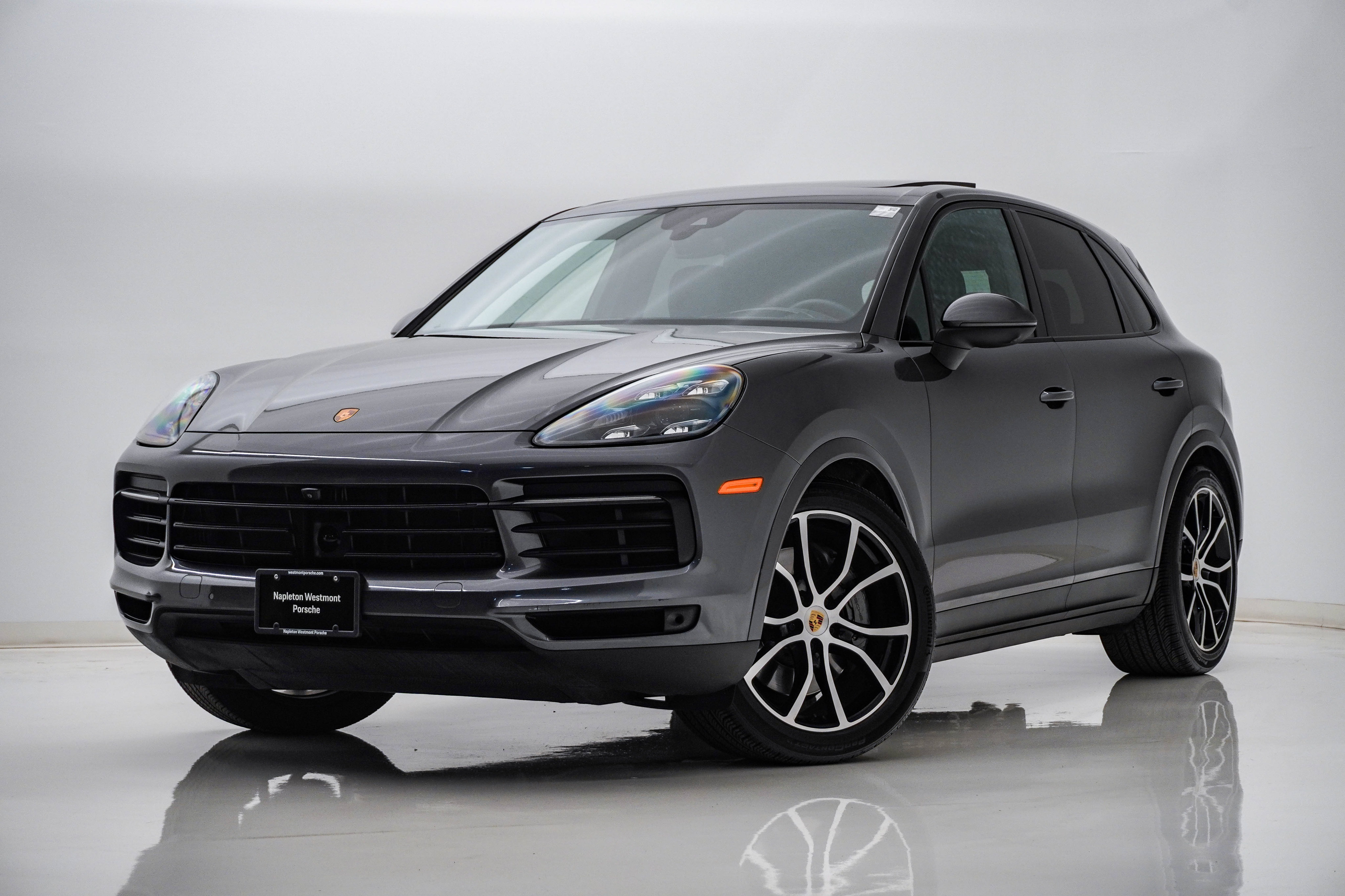Certified 2023 Porsche Cayenne S AWD/4WD image 1