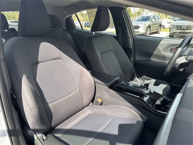 Used 2024 Toyota Prius LE image 28