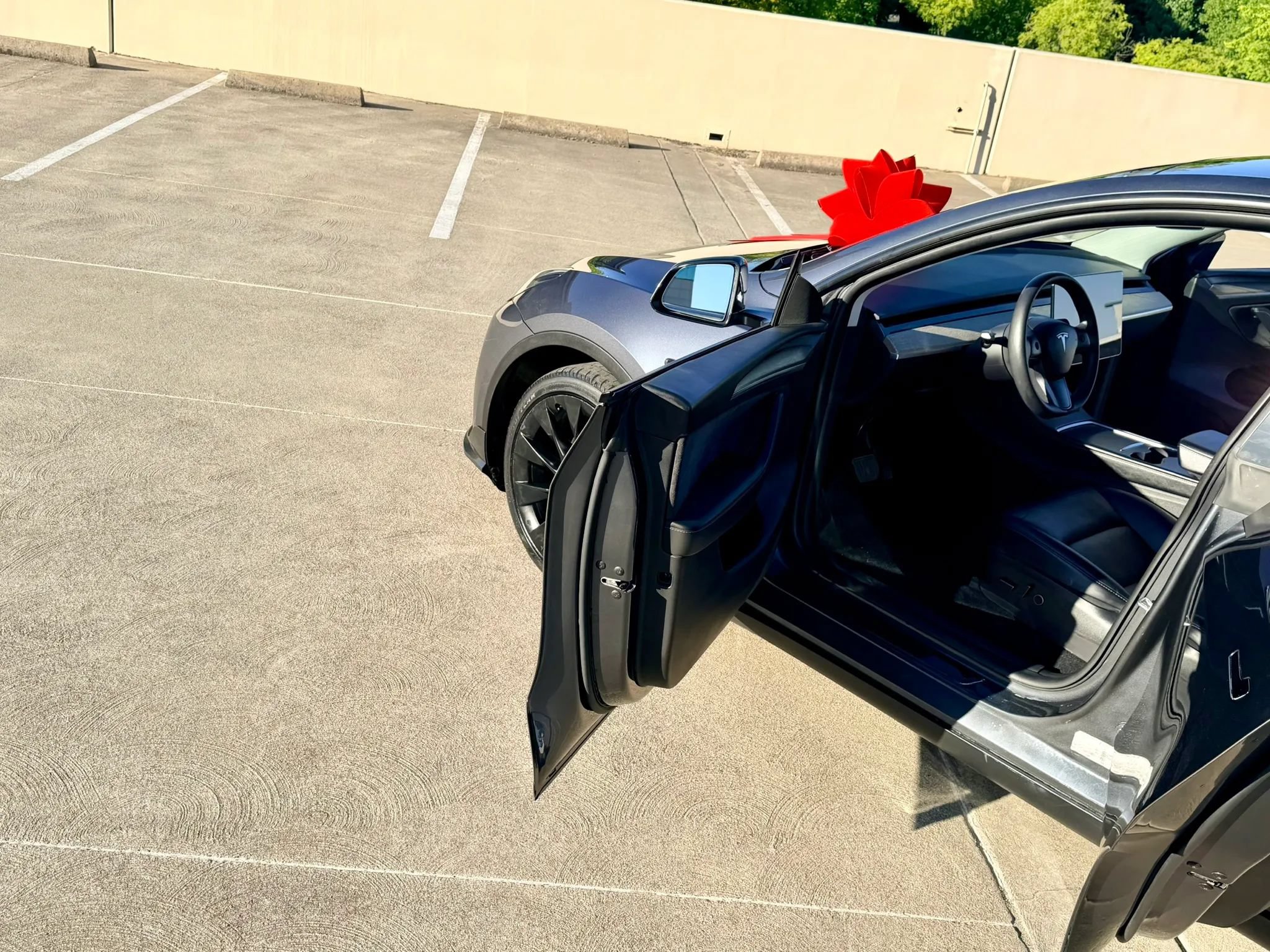 Used 2023 Tesla Model Y Long Range AWD/4WD image 28