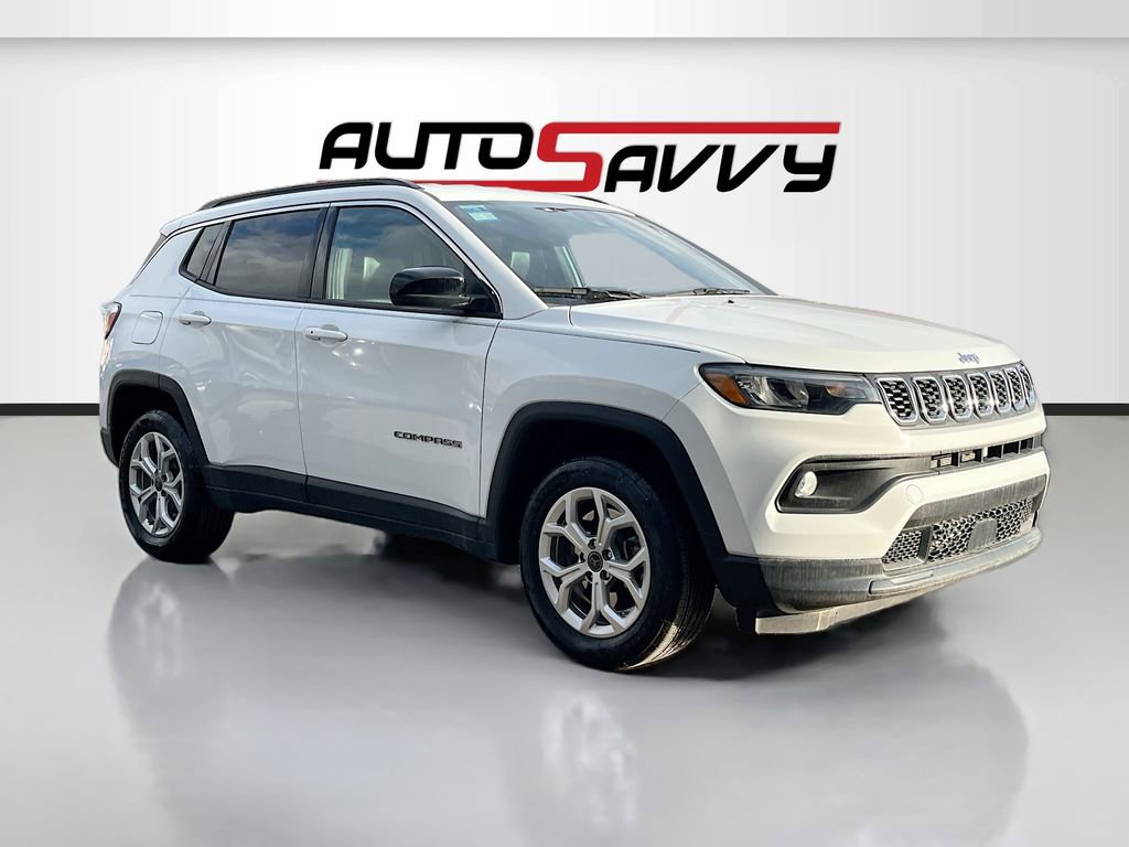 Used 2025 Jeep Compass Latitude image 1
