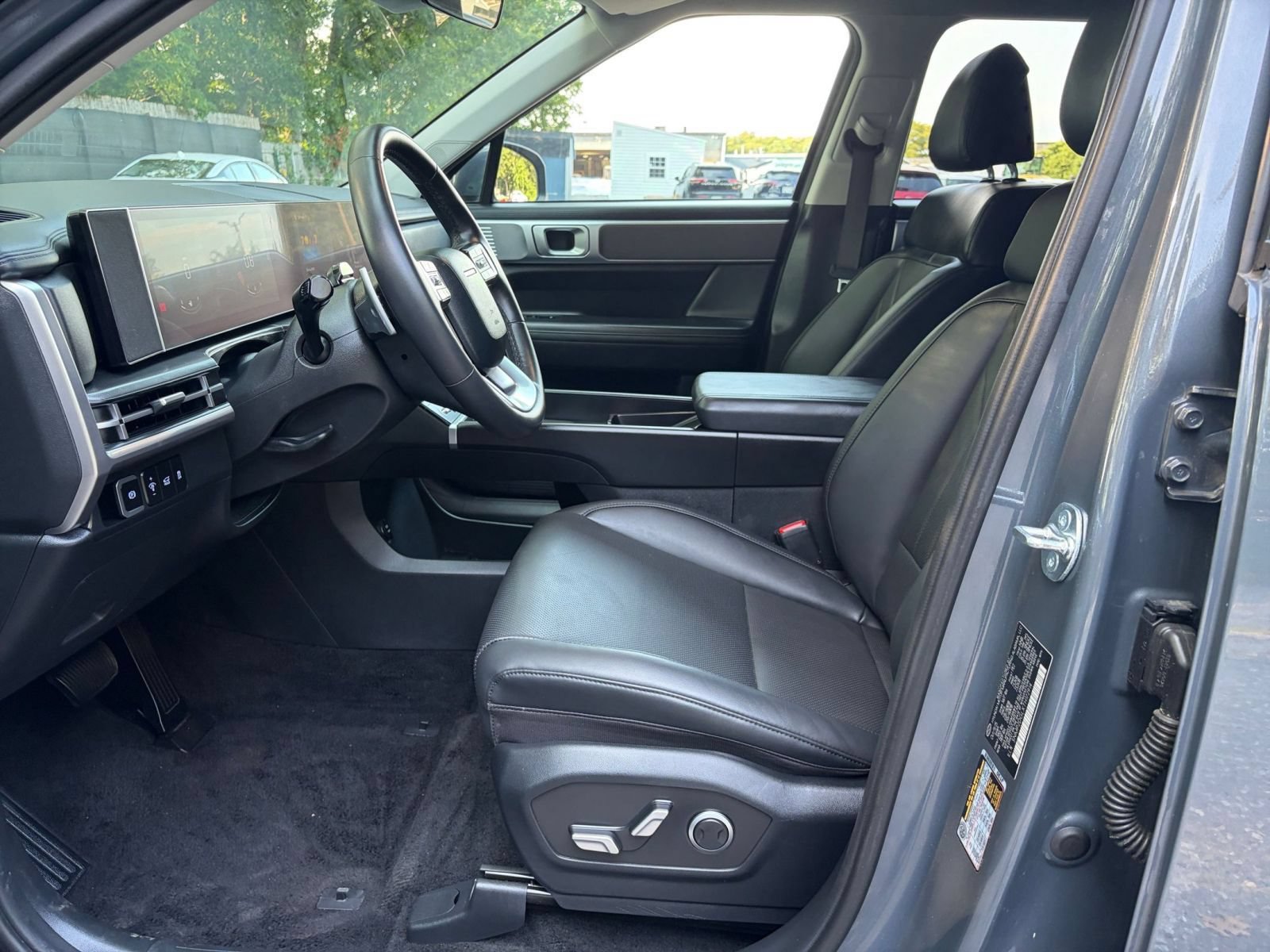 Used 2026 Hyundai Santa Fe SEL AWD/4WD image 28