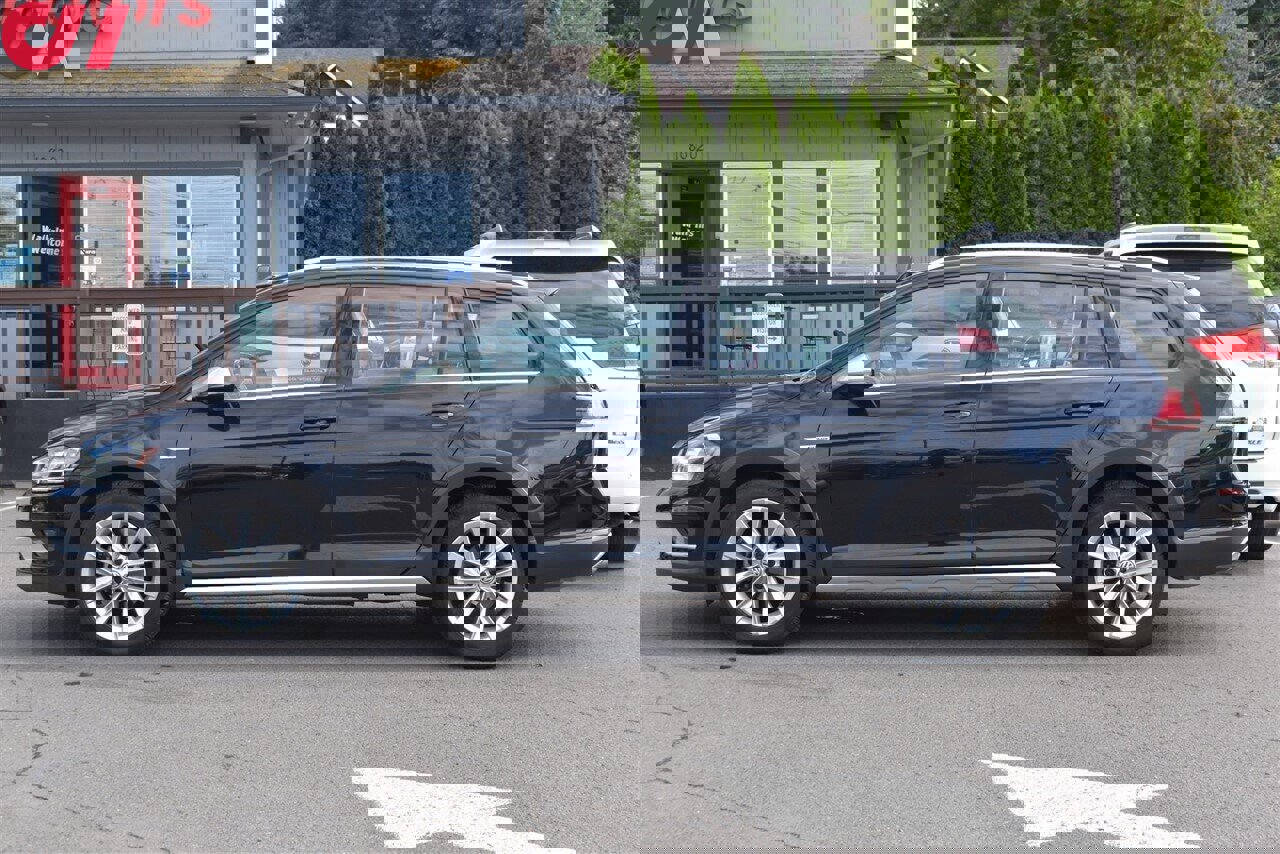 Used 2018 Volkswagen Golf Alltrack SE AWD/4WD image 9