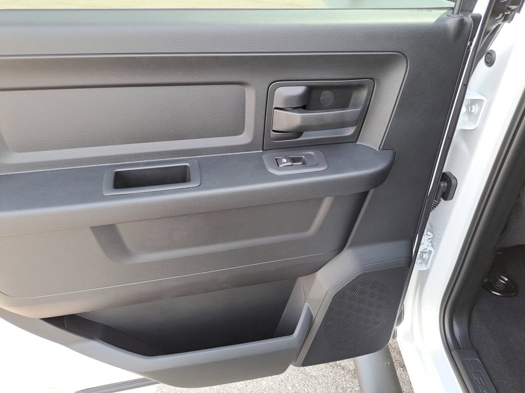 New 2026 RAM 3500 Tradesman AWD/4WD image 18