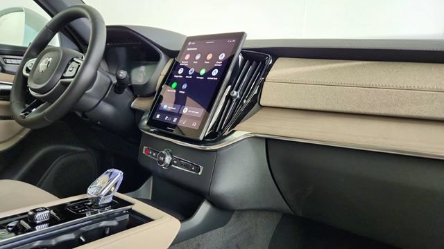New 2026 Volvo XC90 T8 Plus w/ Protection Package AWD/4WD image 37