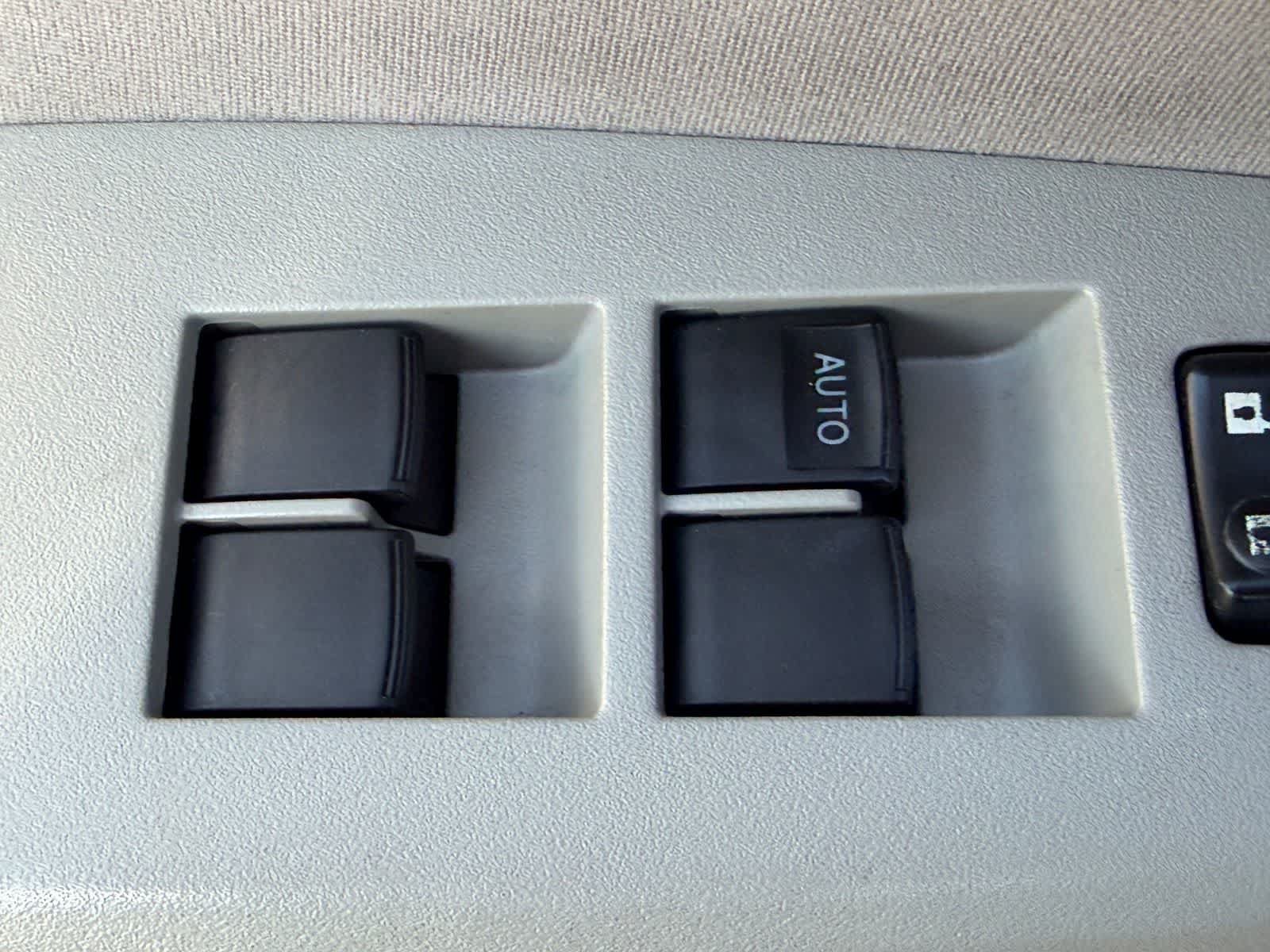 Used 2009 Toyota Corolla LE FWD image 12