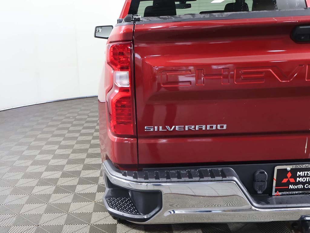 Used 2020 Chevrolet Silverado 1500 LT w/ LT Value Package image 11