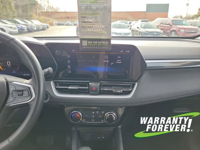 Used 2024 Chevrolet TrailBlazer LT w/ LT Cold Weather Package image 11